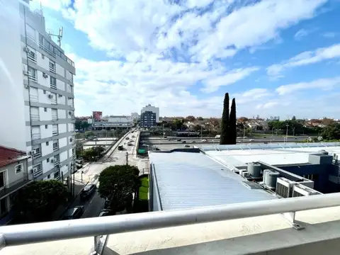 Oficina en Venta con 6 cocheras