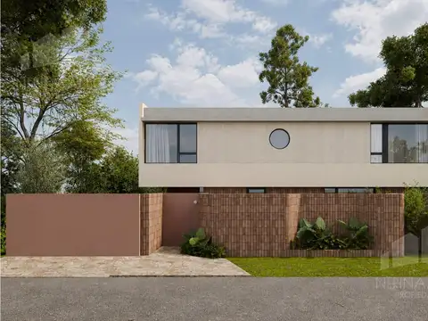 Venta Casa 5 Ambientes en Ituzaingó Norte Parque Leloir