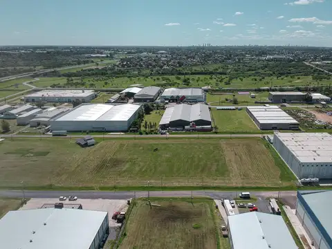 Terreno en Parque industrial consolidado de Villa Gobernador Galvez