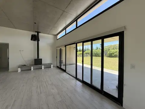 Casa en Alquiler de 3 dormitorios