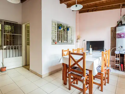 Depto Tipo Casa en Venta de 6 ambientes