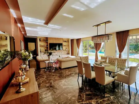 Casa en Venta al Este