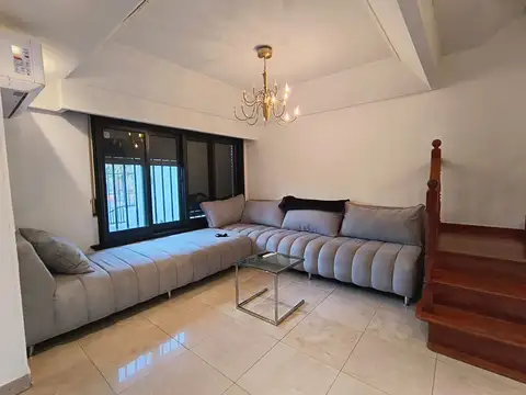 Casa 6 ambientes con 3 baños