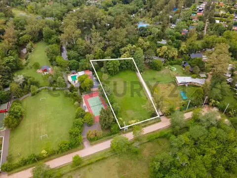 Escobar 1600, Piso 0