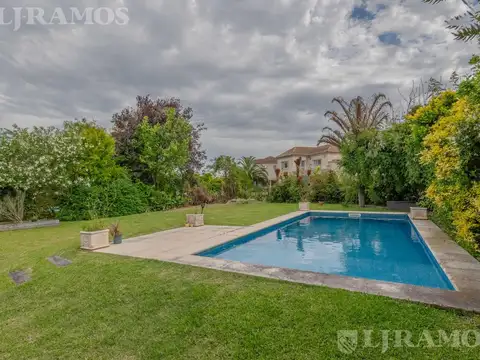 Casa en Venta en San Isidro Labrador, USD 490.000