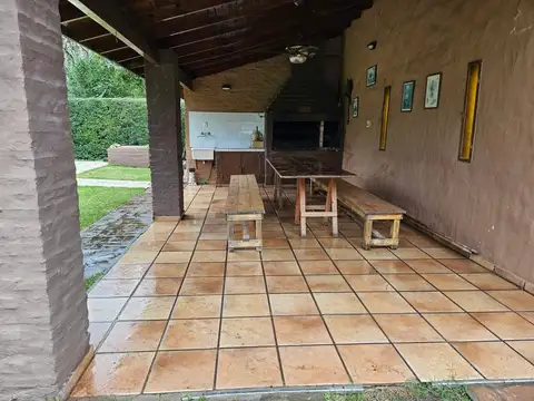 QUINTA 4 AMBIENTES  PILETA VENTA VILLA ROSA PILAR