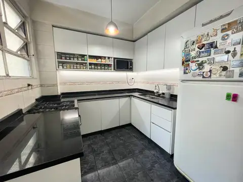 Departamento 5 ambientes con 2 baños