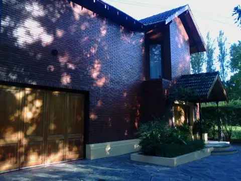 Gabriela Mistral 200