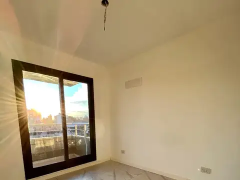 Monoambiente dividido con dormitorio