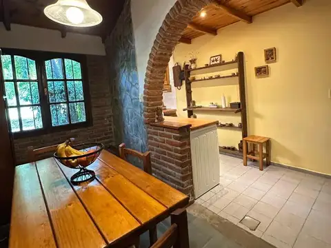 CASA 4 AMBIENTES, BARRIO LOPEZ DE GOMARA
