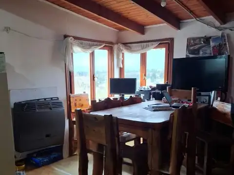 Casa 5 ambientes con 2 baños