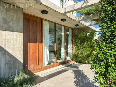 Casa en alquiler sobre lote a la laguna San Sebastian