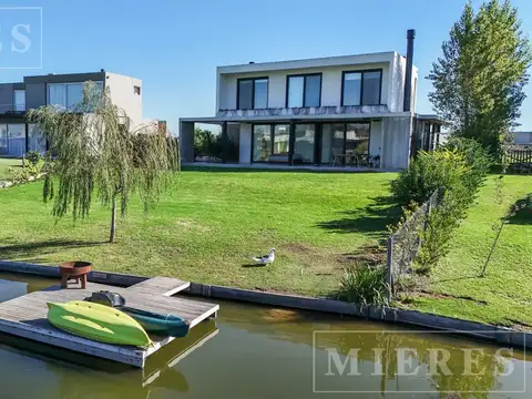 Casa en Alquiler de 3 dormitorios