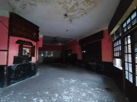 Local en Venta en Parque Avellaneda, USD 210.000