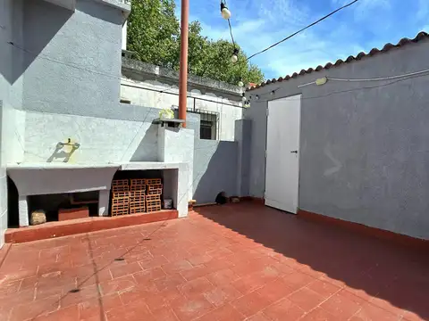 Venta PH 3 ambientes en Villa Luro con escritorio, balcón, terraza y espacio aereo propio