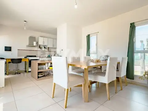 Casa en Venta en General Fernandez Oro, USD 150.000