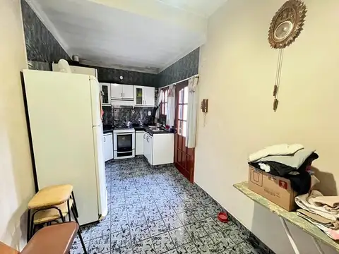 VENTA CASA 3 AMBIENTES LANUS PATIO