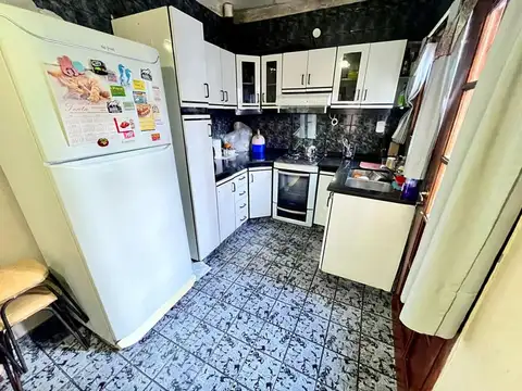 VENTA CASA 3 AMBIENTES LANUS PATIO
