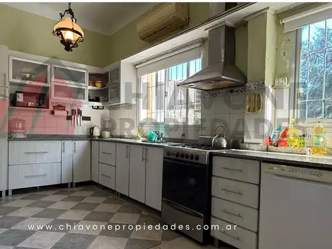 Rivadavia 100