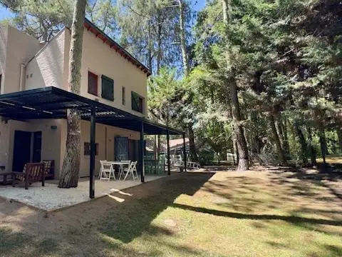 Casa en Venta en Carilo, USD 265.000