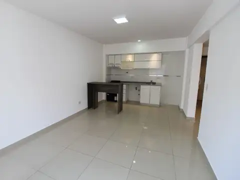 CRAMER 700, Piso 1