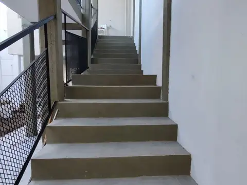 Depto Tipo Casa en Venta con 1 cocheras
