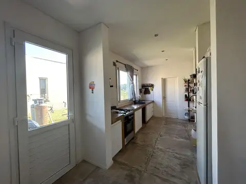 Casa en Venta con 3 cocheras