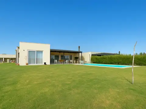 Casa en Venta en Country Club Manuel Belgrano, USD 195.000