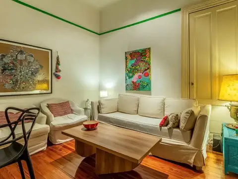 Uruguay 465 , Piso 1