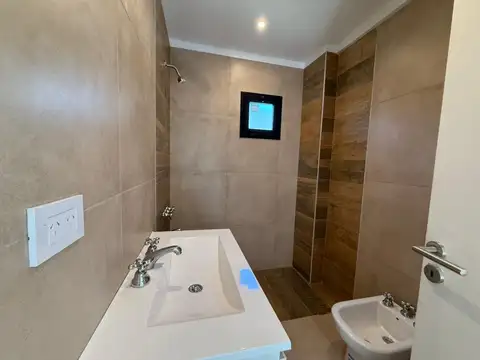 Depto Tipo Casa en Venta con 1 cocheras