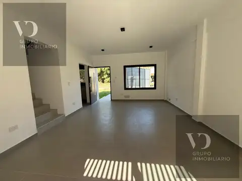 Depto Tipo Casa en Venta de 4 ambientes