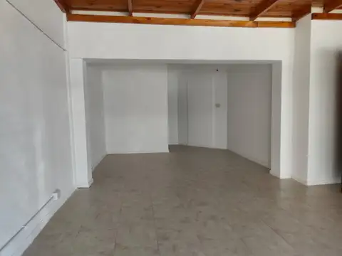 Local en Alquiler en Castelar Sur, $ 850.000