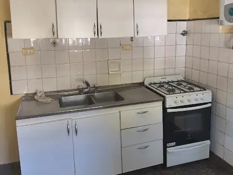 Depto Tipo Casa 3 ambientes con 1 baño