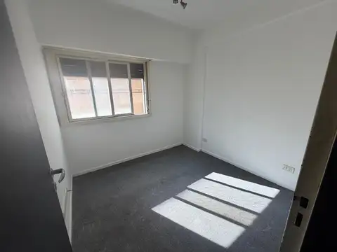 ALQUILER DEPTO ALMAGRO 3 AMBIENTES CON BALCON