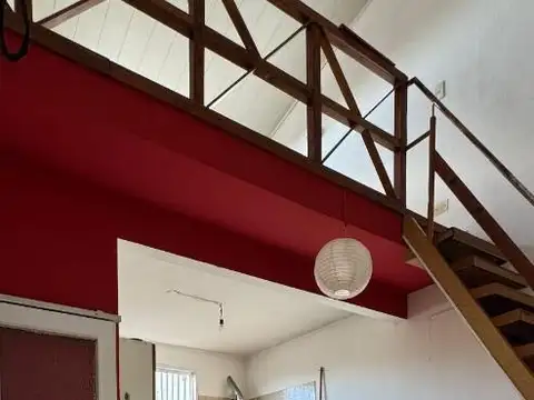 MUNRO - PH PLANTA ALTA 2 AMB A 3 CUADRAS DE AV. VELEZ SARSFIERLD!