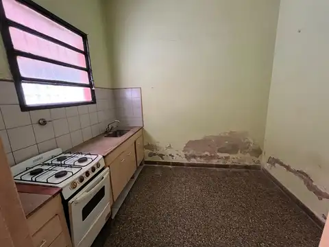 Depto Tipo Casa en Venta 40 años