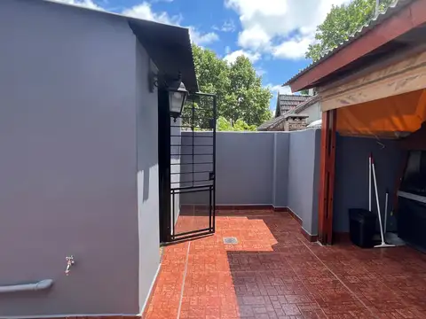 Depto Tipo Casa en Venta de 4 ambientes