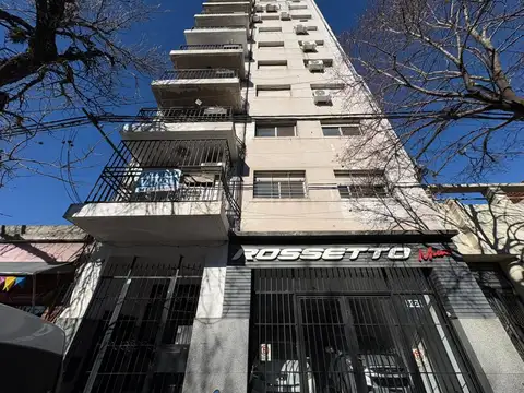 Eva Peron  al 4900