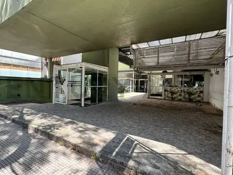 Cochera cubierta en Tribunales – San Isidro