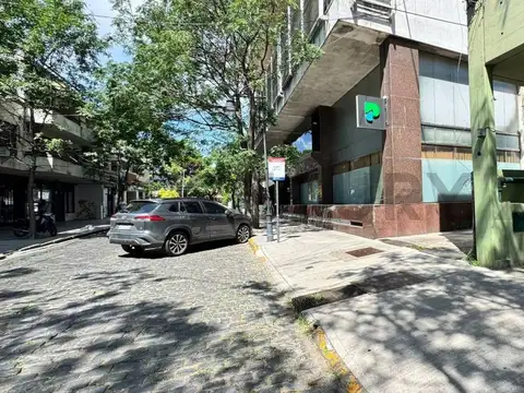 Cochera cubierta en Tribunales – San Isidro