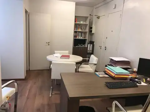 Oficina en Venta 45 años