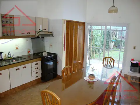 Depto Tipo Casa en Venta en Ramos Mejía, USD 150.000