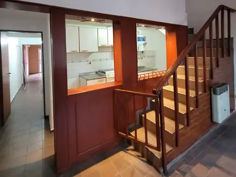 Casa 3 ambientes con 1 baño