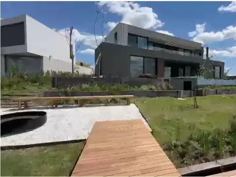 MARINAS  al 200 PUERTOS DEL LAGO A LAGUNA CENTRAL