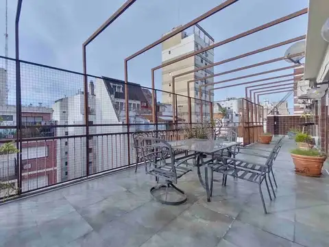 Recoleta 6 amb. Gran metraje /  Frente y Terraza