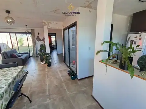 Casa 2 ambientes con 1 baño