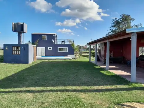 VENDO CASA DE CAMPO EN ESQUINA CTES. 