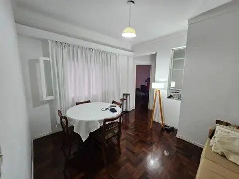 Colombres 100, Piso 1°
