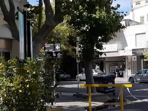 Lote de 332m2 zona Shopping Los Gallego en venta