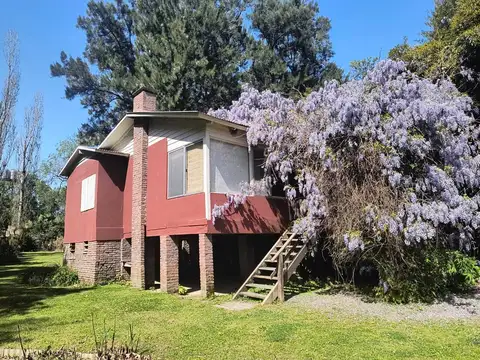 Casa 4 ambientes con 2 baños